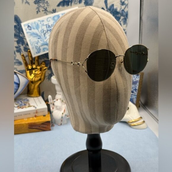 🆕 GUCCI 🧿 NWOT GG1017 001 Gold Metal Rimmed Round Sunglasses, Grey Lenses - Picture 3 of 16
